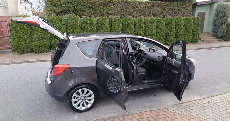 Opel Meriva cena 31900 przebieg: 162000, rok produkcji 2016 z Płock małe 781